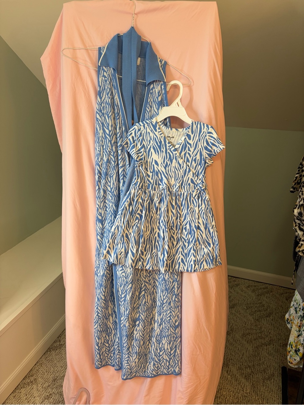 DVF women’s Blue & White collard wrap dress w/matching Girls dress size L & 4T